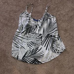 Apt 9 Xs 🖤🤍🖤🤍 black and white flowy tank top